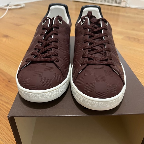 Louis Vuitton sneakers - Picture 1 of 2